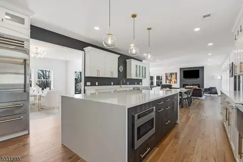 Kitchen - 1510 Deer Path, Mountainside, NJ 07092 photo 3 of 4