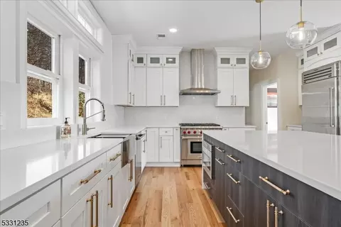 Kitchen - 1510 Deer Path, Mountainside, NJ 07092 photo 1 of 4