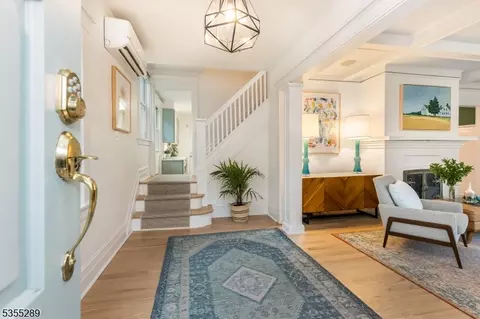 12 Bruce Rd, Montclair, NJ 07043 photo 3