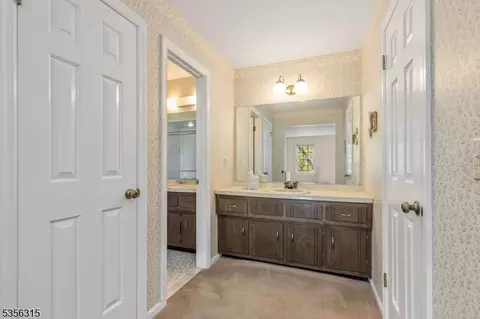 47 Fenview Rd, Gillette, NJ 07933 photo 25