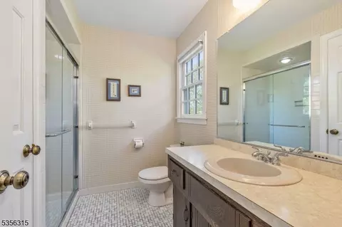 47 Fenview Rd, Gillette, NJ 07933 photo 24