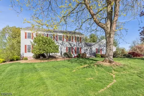 47 Fenview Rd, Gillette, NJ 07933 photo 2