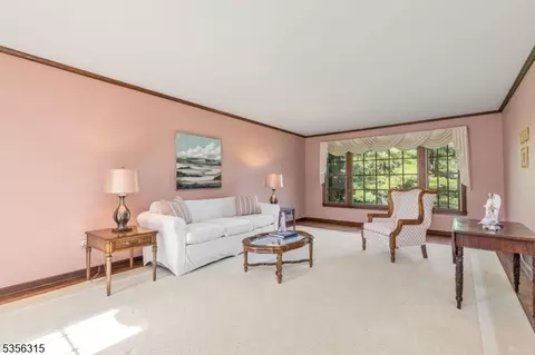 47 Fenview Rd, Gillette, NJ 07933 photo 3