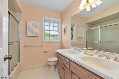 47 Fenview Rd, Gillette, NJ 07933 photo 21