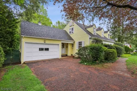 53 Sunset Dr, Summit, NJ 07901 photo 2