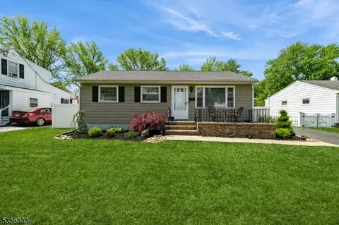 47 Charles Bossert Dr, Fieldsboro, NJ 08505