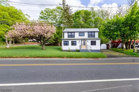 285 E Shore Trl, Sparta, NJ 07871
