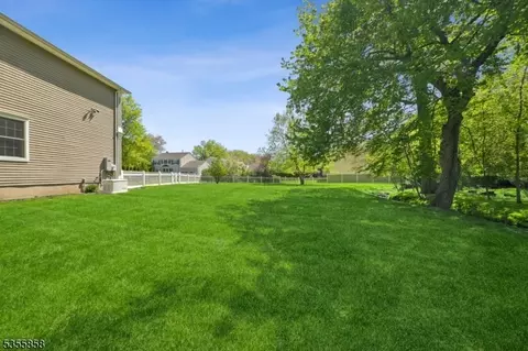 2 Bernadette Ct, Springfield, NJ 07081 photo 37