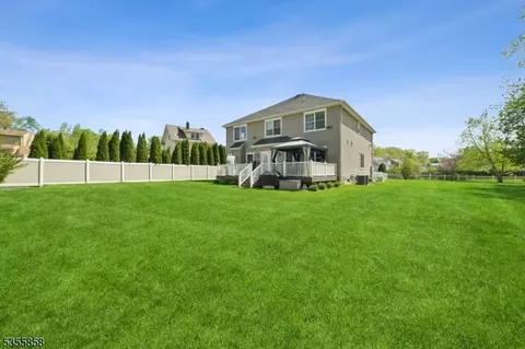 2 Bernadette Ct, Springfield, NJ 07081 photo 32