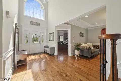 2 Bernadette Ct, Springfield, NJ 07081 photo 2