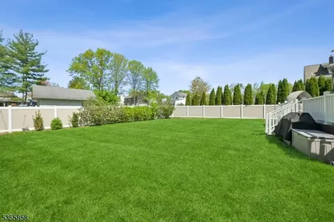 2 Bernadette Ct, Springfield, NJ 07081 photo 35
