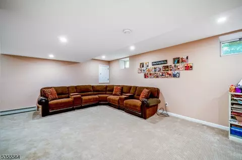 15 Bedminster Ter, Bedminster, NJ 07921 photo 46
