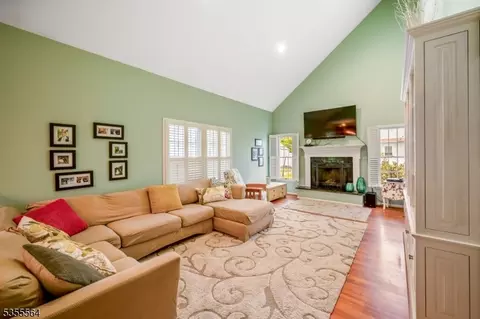 15 Bedminster Ter, Bedminster, NJ 07921 photo 26