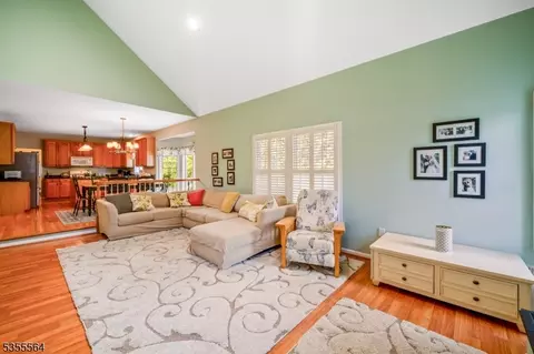 15 Bedminster Ter, Bedminster, NJ 07921 photo 27