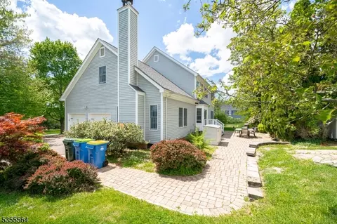 15 Bedminster Ter, Bedminster, NJ 07921 photo 6