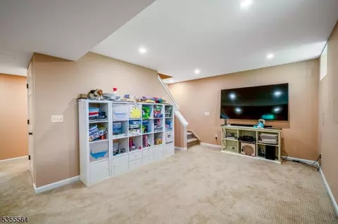 15 Bedminster Ter, Bedminster, NJ 07921 photo 44