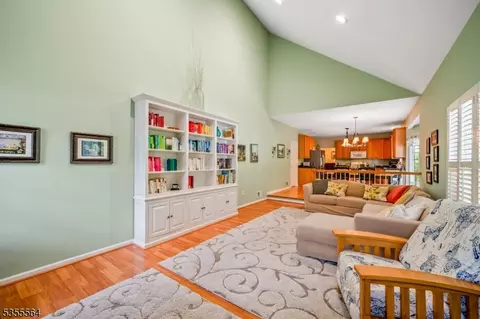15 Bedminster Ter, Bedminster, NJ 07921 photo 28