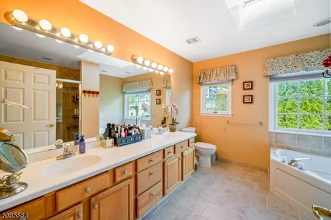 15 Bedminster Ter, Bedminster, NJ 07921 photo 41