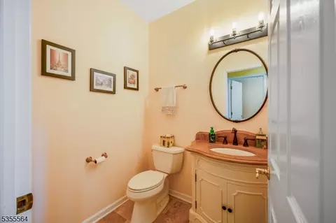 15 Bedminster Ter, Bedminster, NJ 07921 photo 20