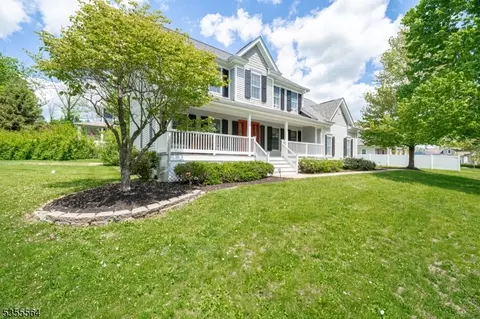 15 Bedminster Ter, Bedminster, NJ 07921 photo 3