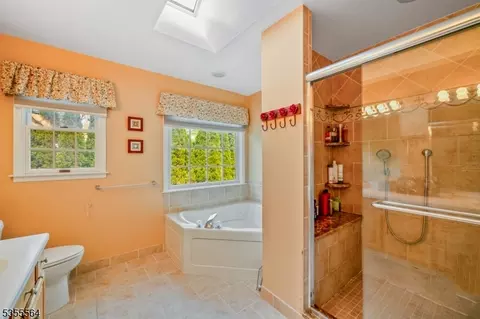 15 Bedminster Ter, Bedminster, NJ 07921 photo 42