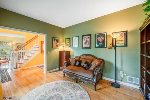 15 Bedminster Ter, Bedminster, NJ 07921 photo 16