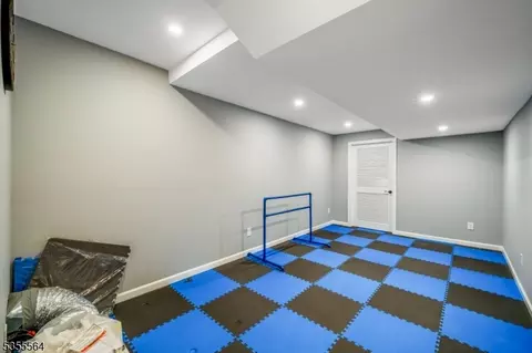 15 Bedminster Ter, Bedminster, NJ 07921 photo 48