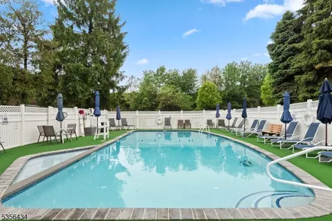 74 E Maple St, Teaneck, NJ 07666 photo 17