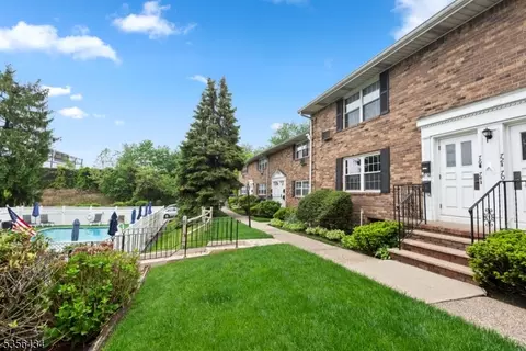 74 E Maple St, Teaneck, NJ 07666 photo 15