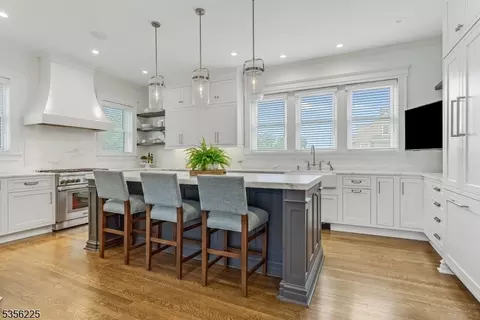 1052 Hillside Ave, Plainfield, NJ 07060 photo 17