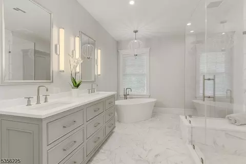1052 Hillside Ave, Plainfield, NJ 07060 photo 28