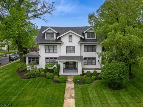 1052 Hillside Ave, Plainfield, NJ 07060