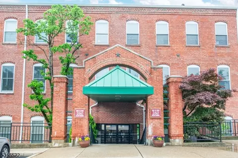 260 Main St #118, Little Falls Twp, NJ 07042