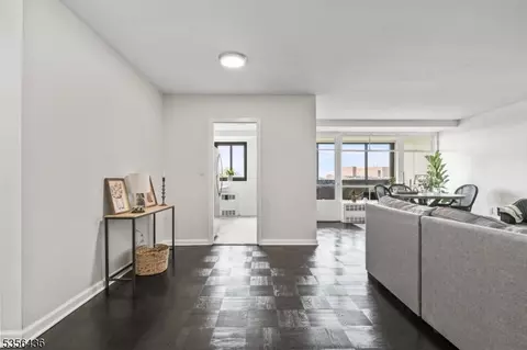 90 Prospect Ave #D, Hackensack, NJ 07601