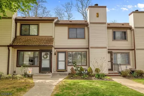 306 Stonegate Ln #306, Stanhope, NJ 07874