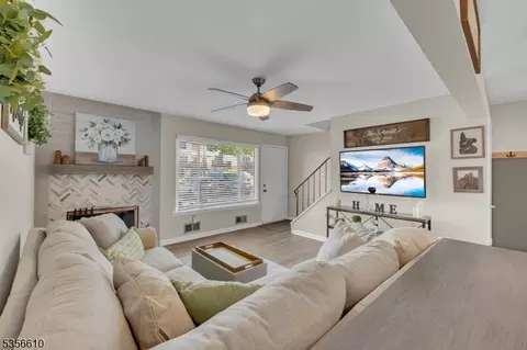 306 Stonegate Ln #306, Stanhope, NJ 07874 photo 6
