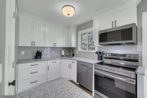 306 Stonegate Ln #306, Stanhope, NJ 07874 photo 10