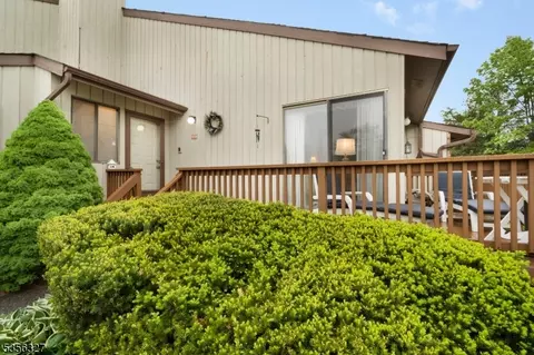 250 Ridgedale Ave UNIT M4, Florham Park, NJ 07932