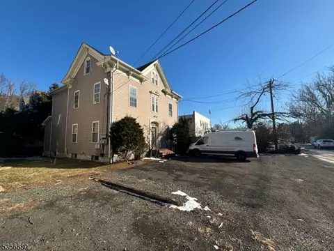 758 Somerset St #2, Watchung, NJ 07069