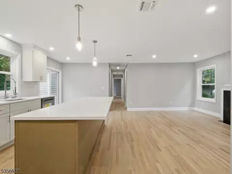 5 Pine Ter, Wayne, NJ 07470 photo 24