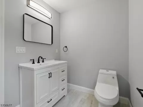 5 Pine Ter, Wayne, NJ 07470 photo 18