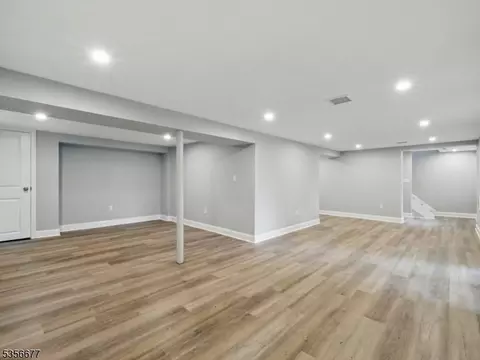 5 Pine Ter, Wayne, NJ 07470 photo 20