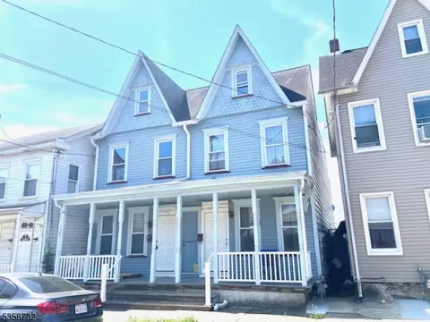 226 Chambers St, Phillipsburg, NJ 08865