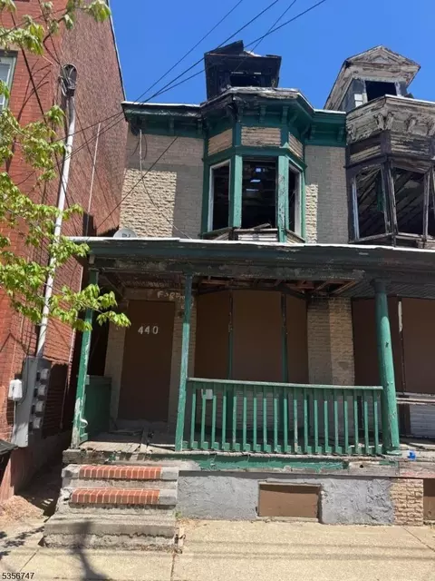 440 W Hanover St, Trenton, NJ 08618