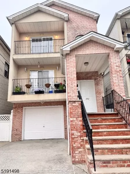 242 Clark Pl, Elizabeth City, NJ 07206