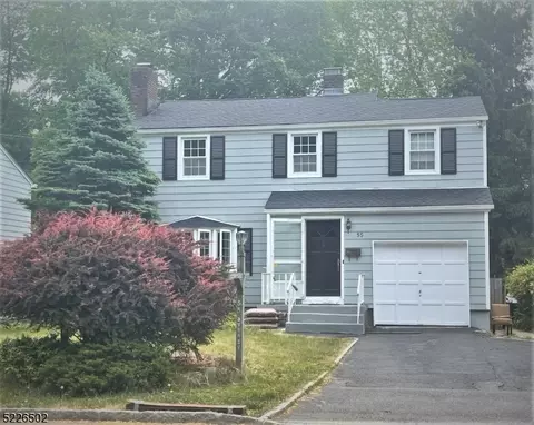 55 Burnet St, Livingston, NJ 07039