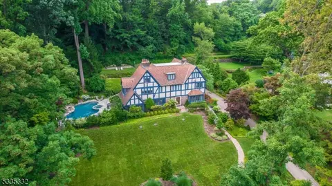 114 Highland Ave, Montclair, NJ 07042