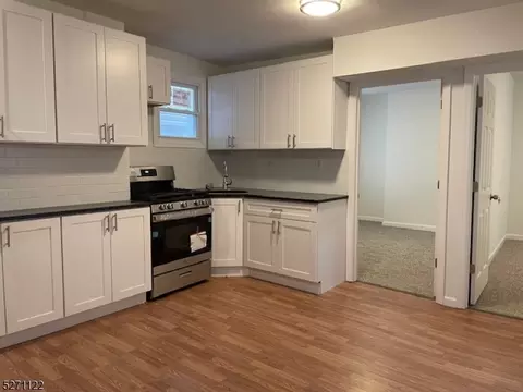 83 4th St, Passaic, NJ 07055
