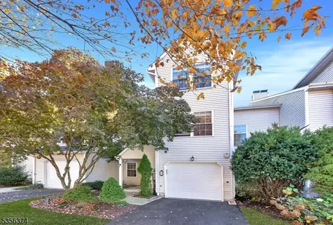7 Delaware Ln, Somerville, NJ 08876