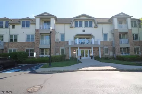 264 Victoria Dr #264, Bridgewater, NJ 08807